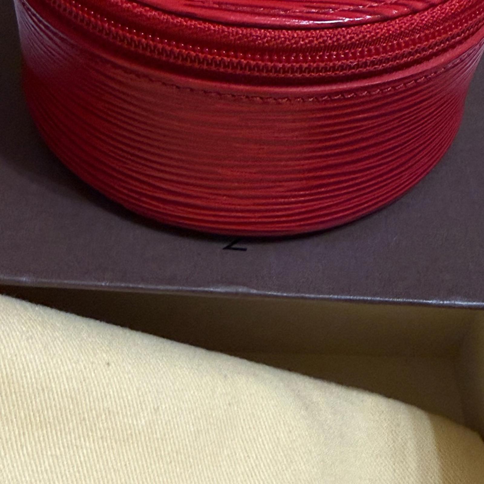 Louis Vuitton Large Epi Ecrin Bijoux Castilian Red Textured Case