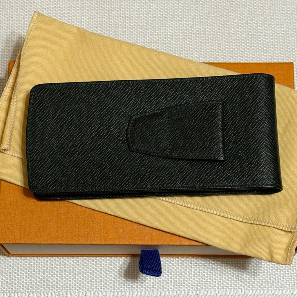 Louis Vuitton Green/Black Taiga Leather Glasses/Pen Case