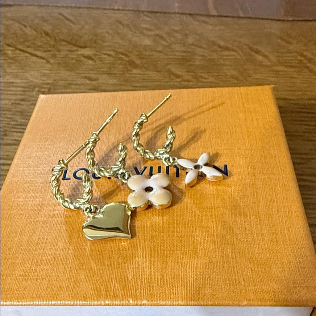 Louis Vuitton Boucles d'oreilles Sweet Monogram Earrings