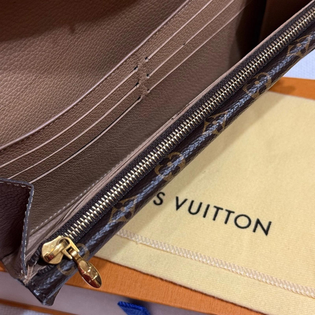 Louis Vuitton Double V Sesame Grained Leather Wallet