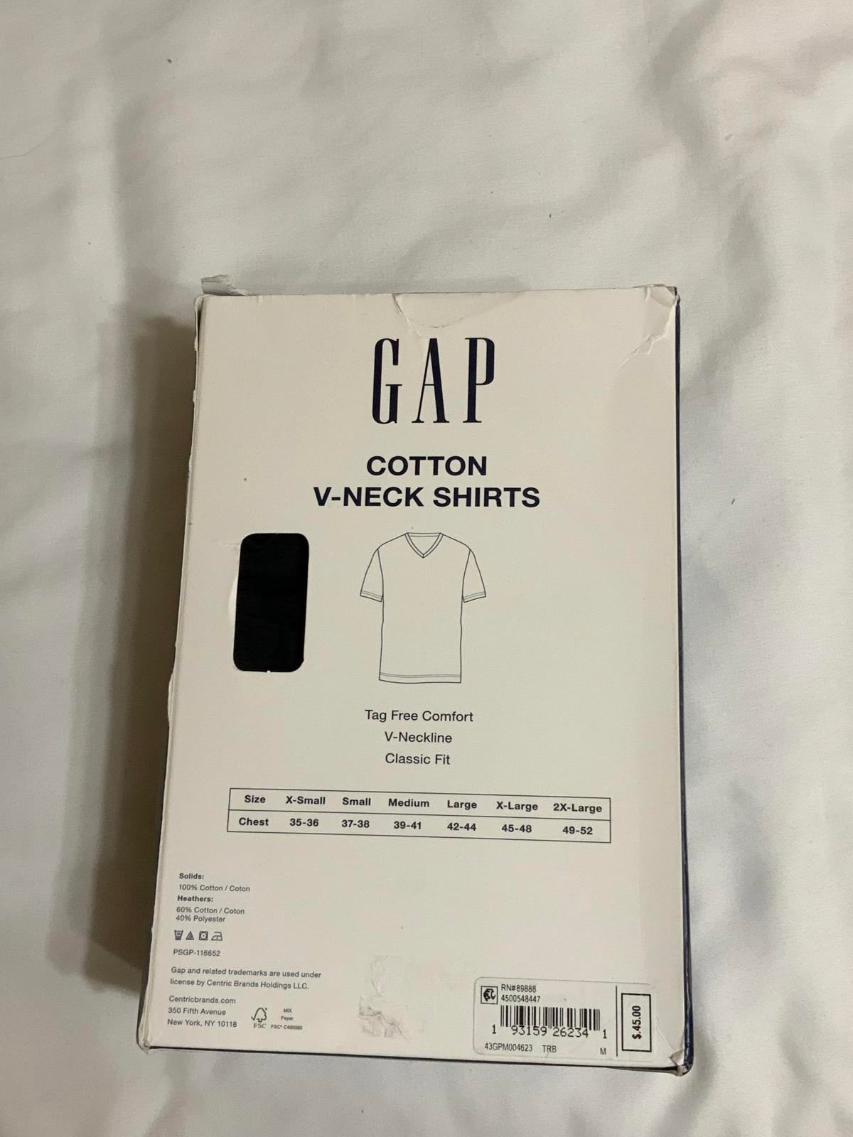 New Gap Black V Neck Pack of 3 Size M