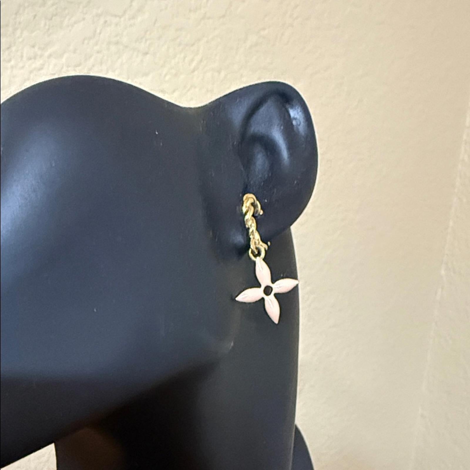 Louis Vuitton Boucles d'oreilles Sweet Monogram Earrings