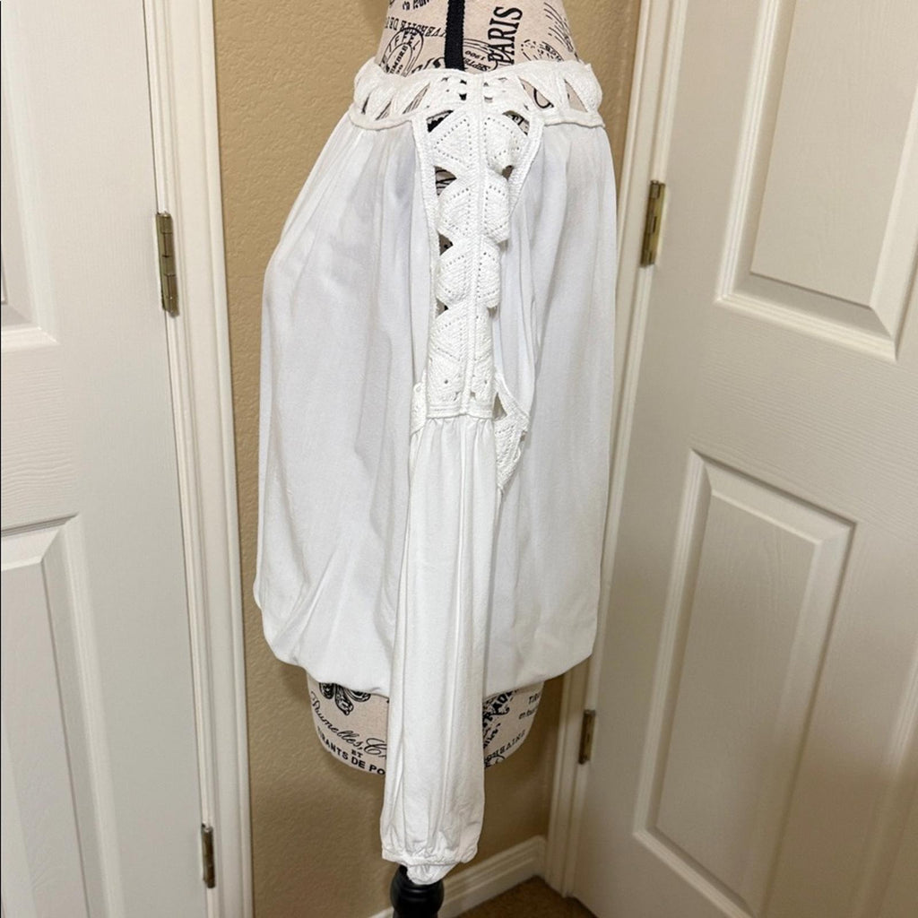 Max Edition Elegant White Women's Top