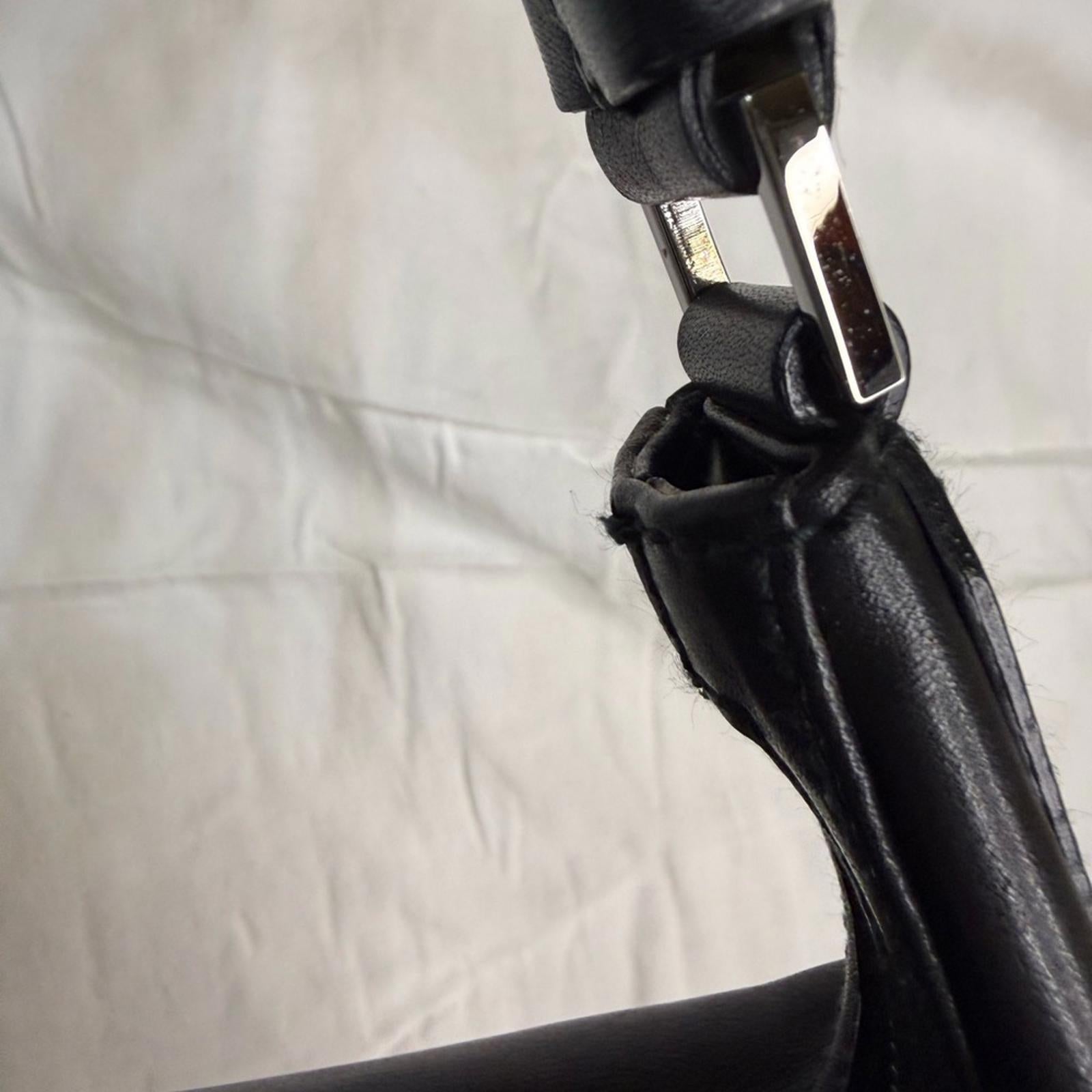 Gucci Black Leather Messenger Bag