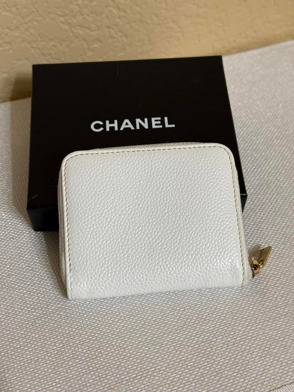 Chanel Card Wallet in White Grained Leather
