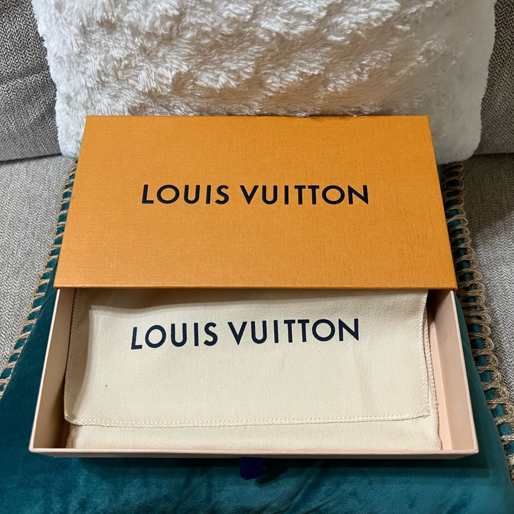 Louis Vuitton Pink Epi Zippy Wallet