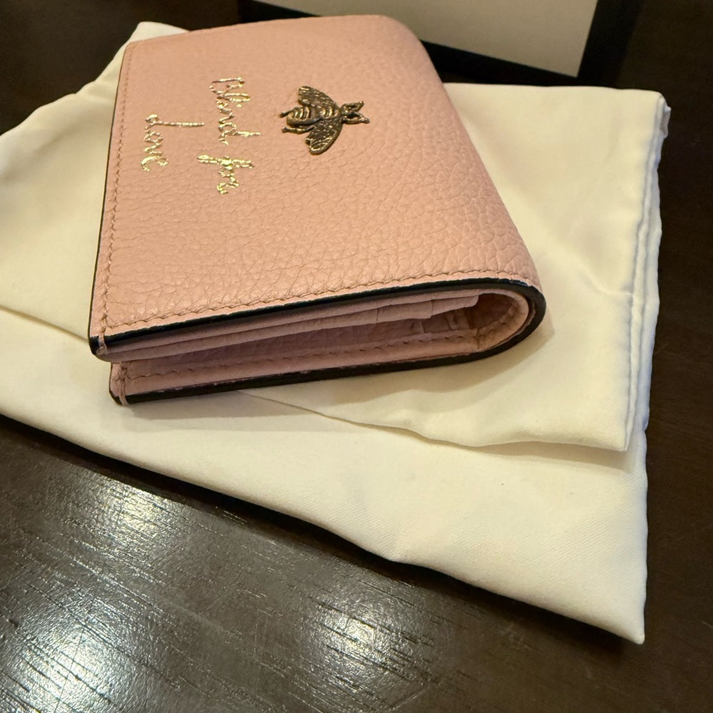 GUCCI New Animalier Bee Pink Leather Bifold Wallet