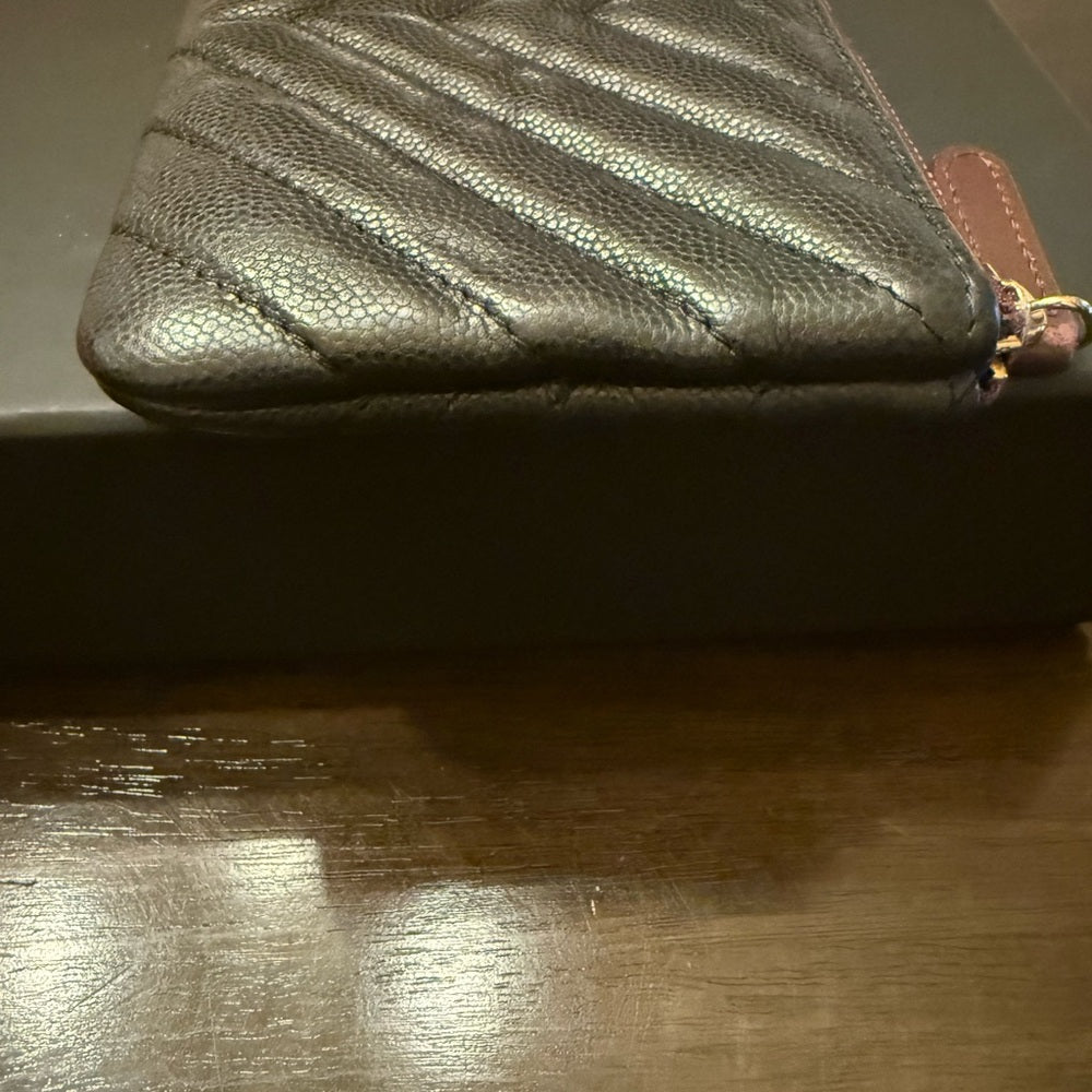 CHANEL CC Logo V Stitch Leather Pouch