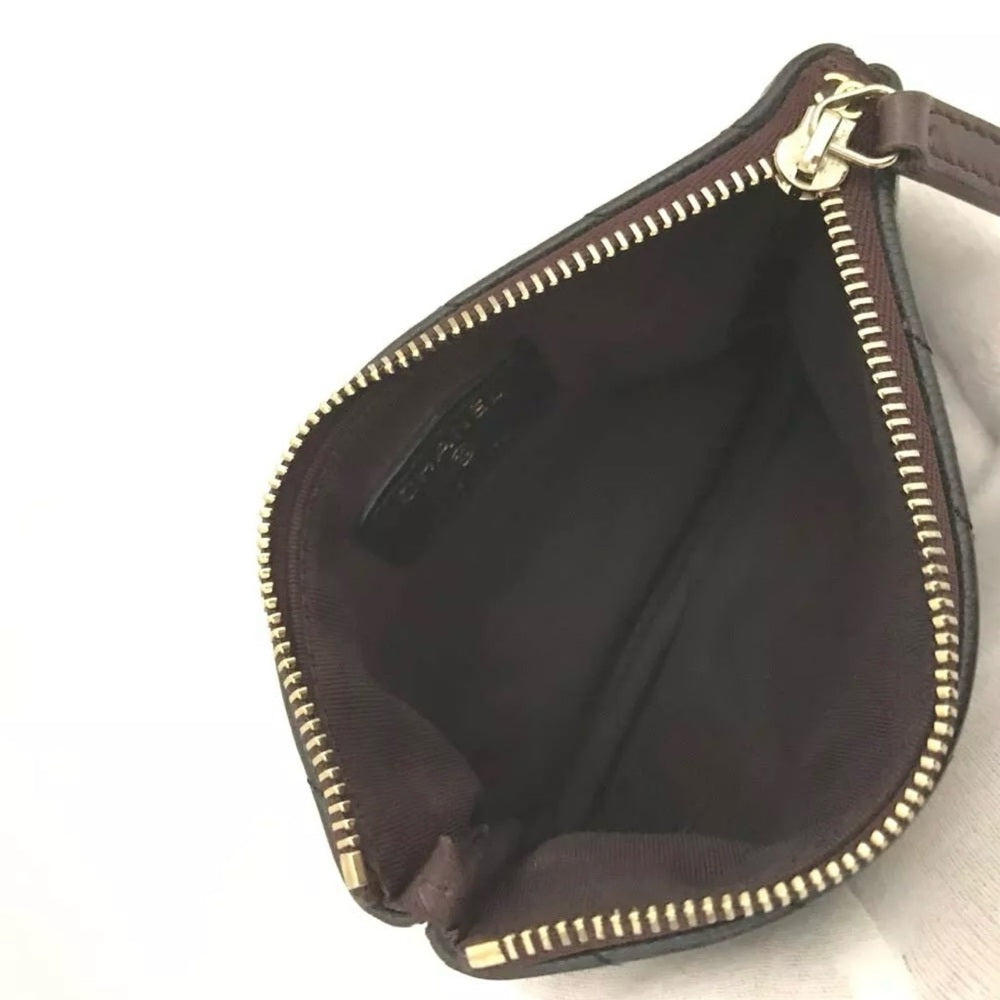 CHANEL CC Logo V Stitch Leather Pouch