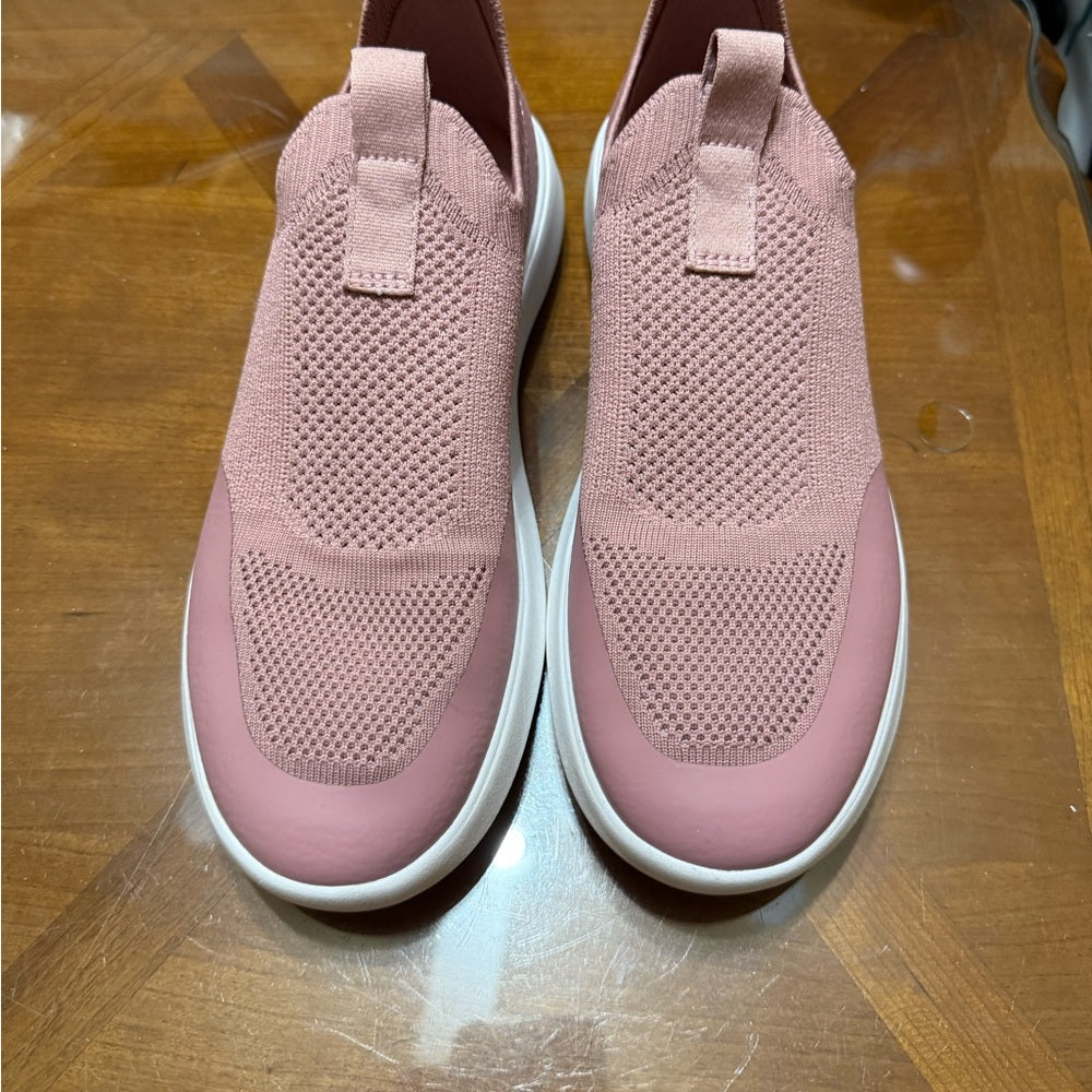 Ugg Koolaburra Blush Slip-On Shoes Size 8