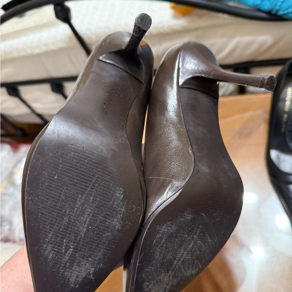 Apostrophe Brown Pointed-Toe Heels with Sleek Leather Finish