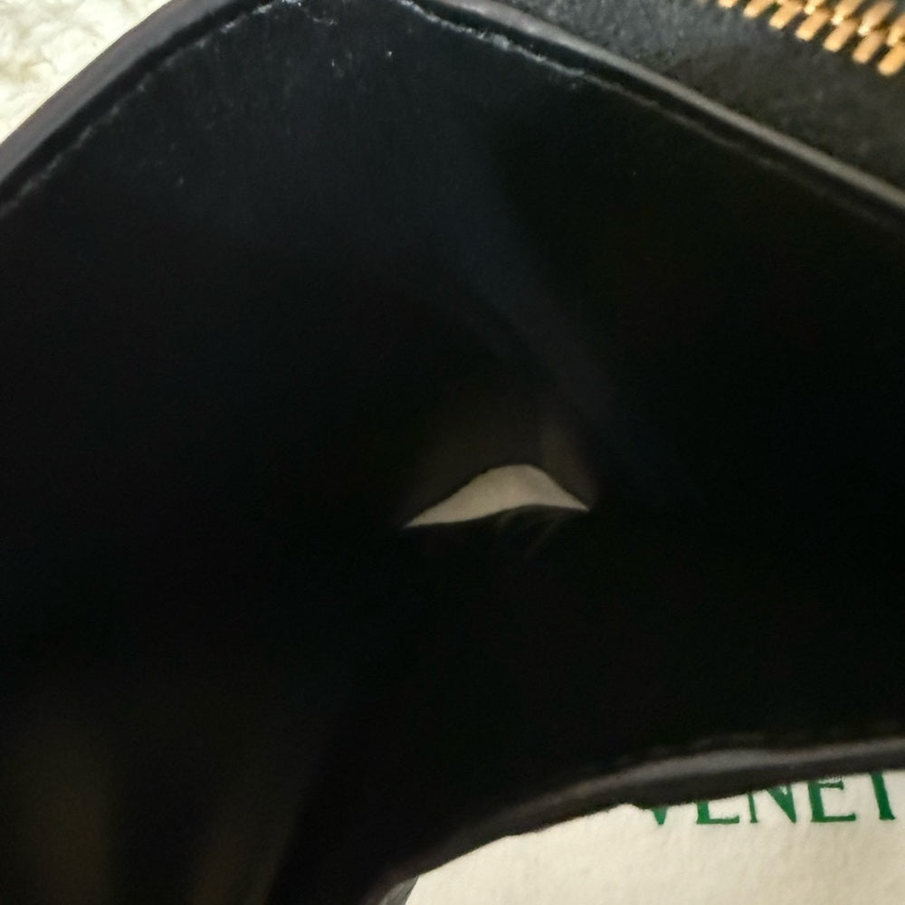 Bottega Veneta Lambskin Maxi Intrecciato Cassette Wallet