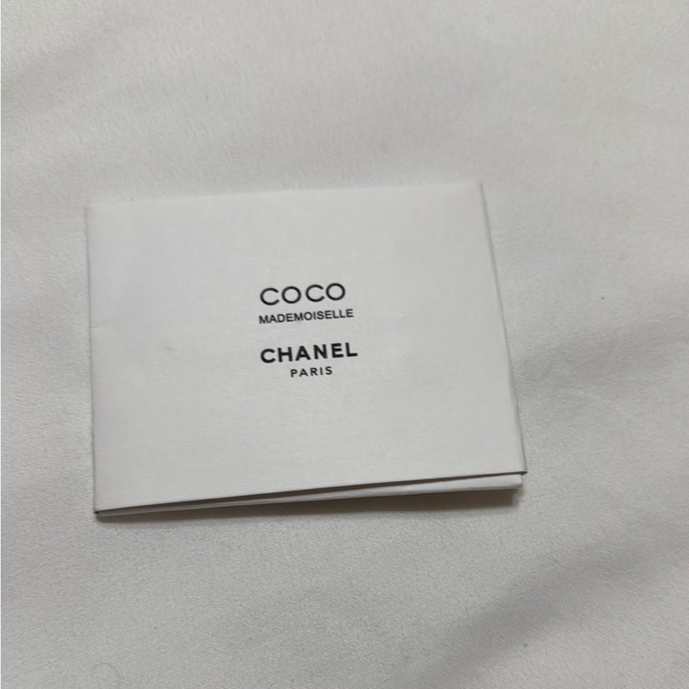 New CHANEL White COCO Mademoiselle Hair Clips