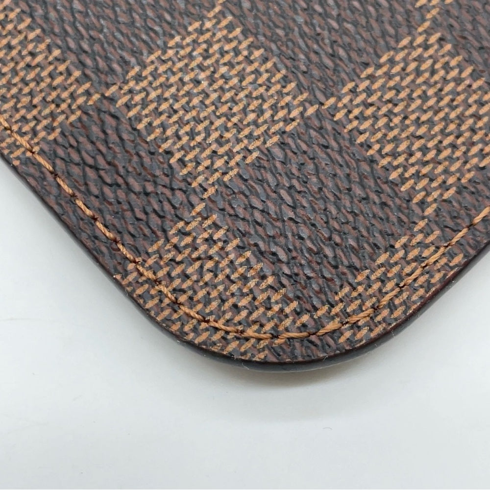 Louis Vuitton Damier Ebene Neverfull MM Pochette