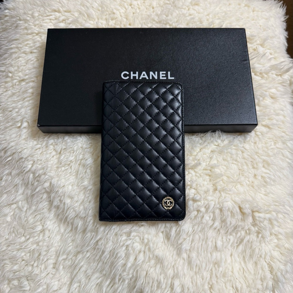 Chanel Lambskin Bifold Quilted Matelasse CC Wallet