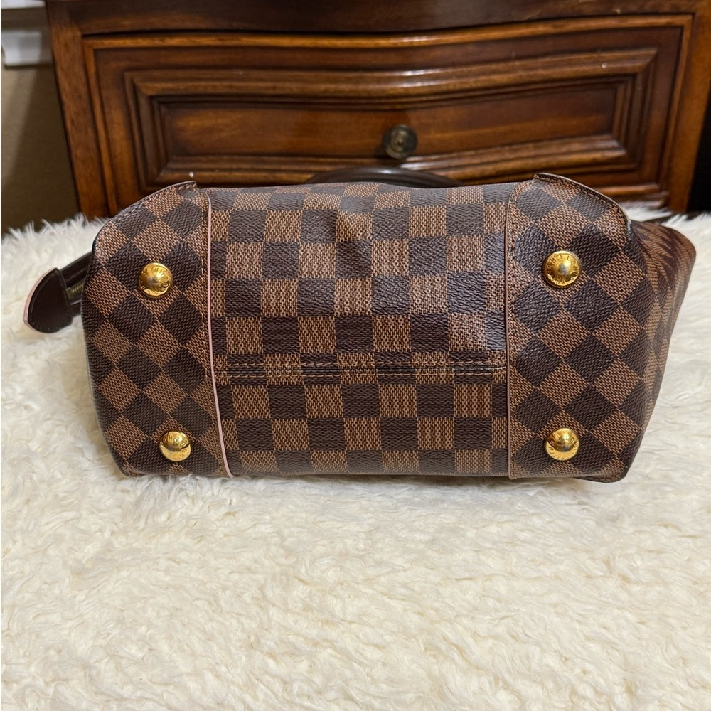 Louis Vuitton Caissa Damier Ebene Ballerine PM Bag