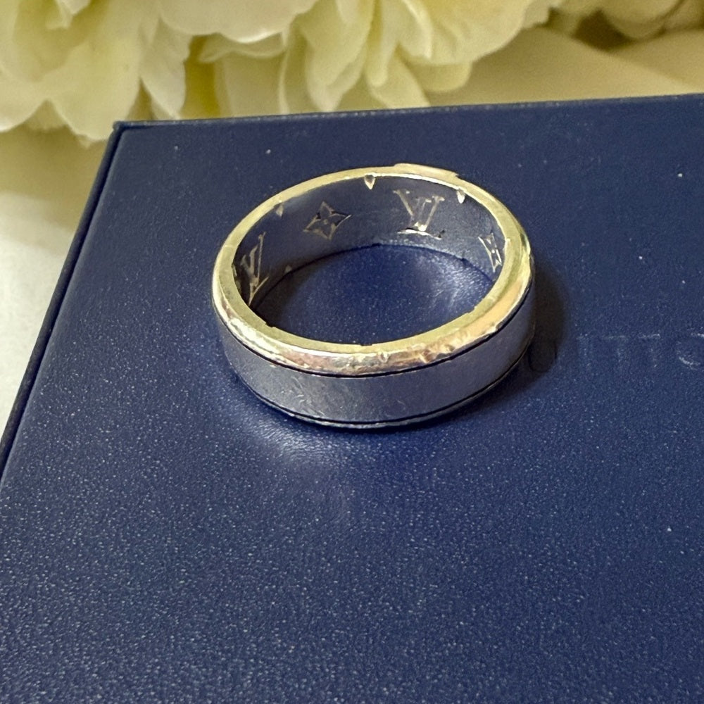 Louis Vuitton Unisex Sterling Silver Spike Ring