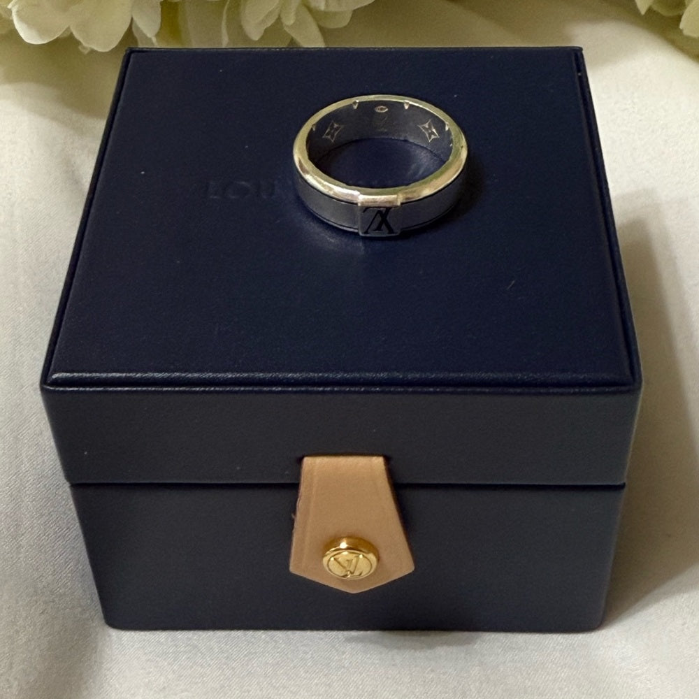 Louis Vuitton Unisex Sterling Silver Spike Ring