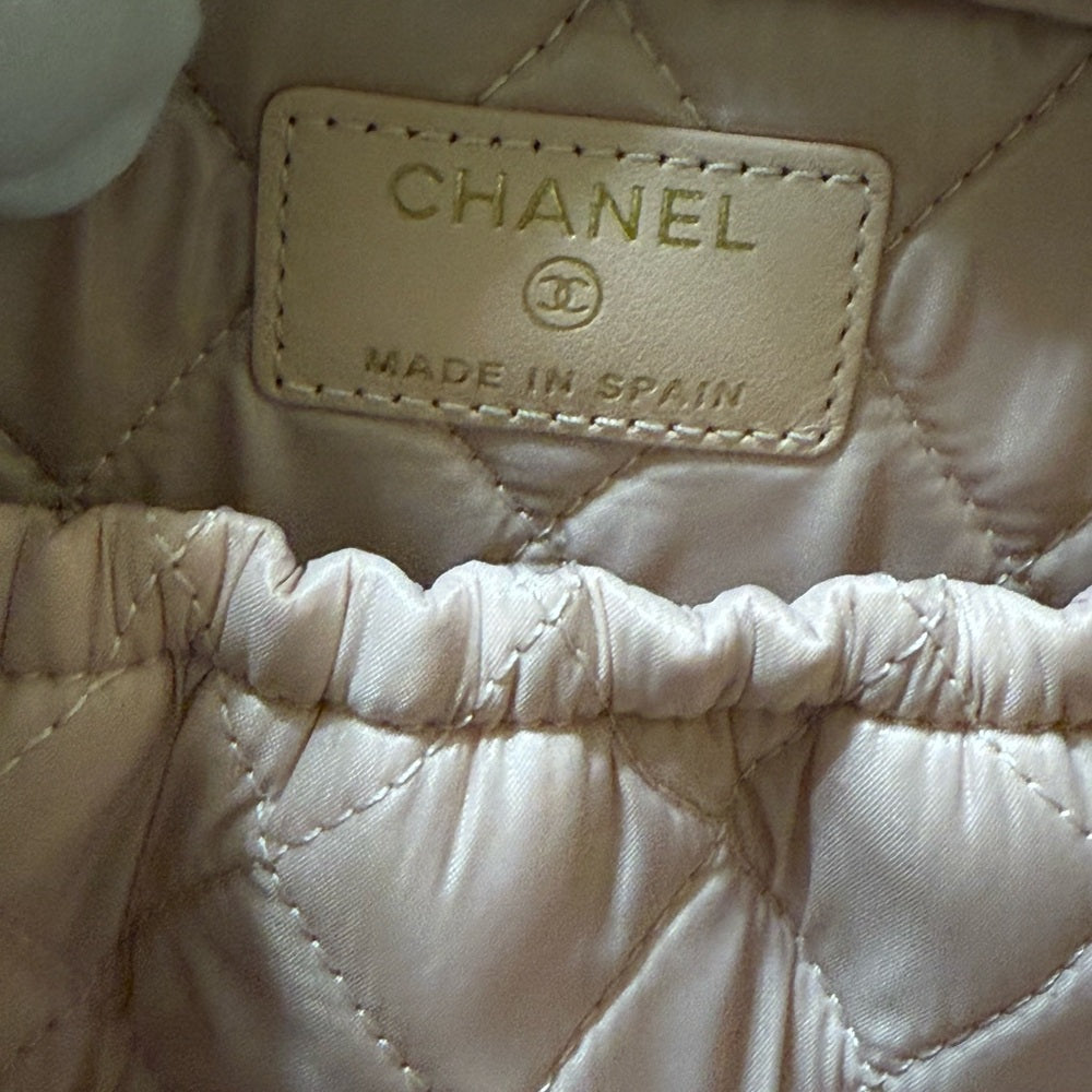 New Chanel Matelasse Curvy Light Pink Travel Bag