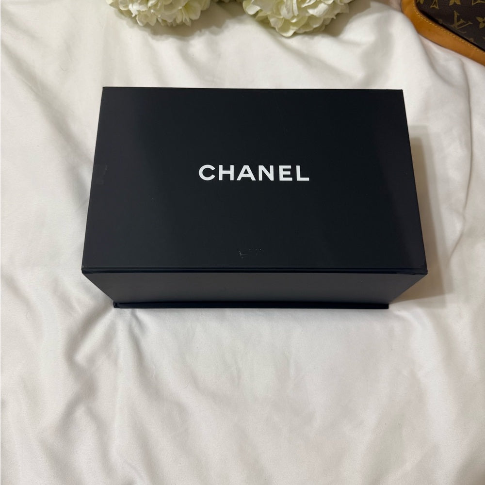 New Chanel Matelasse Curvy Light Pink Travel Bag