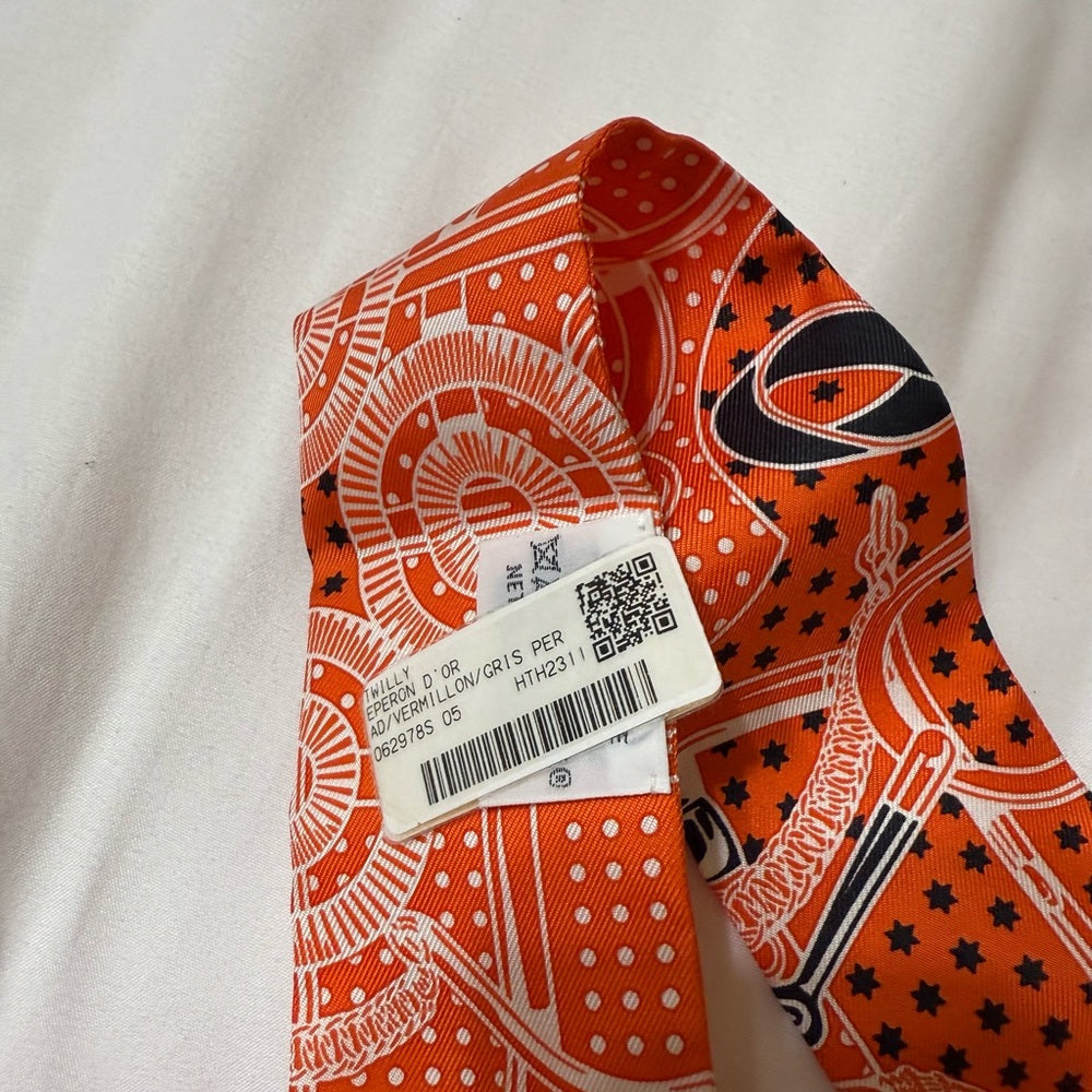 NEW Hermes Eperon D’Or Silk Twilly