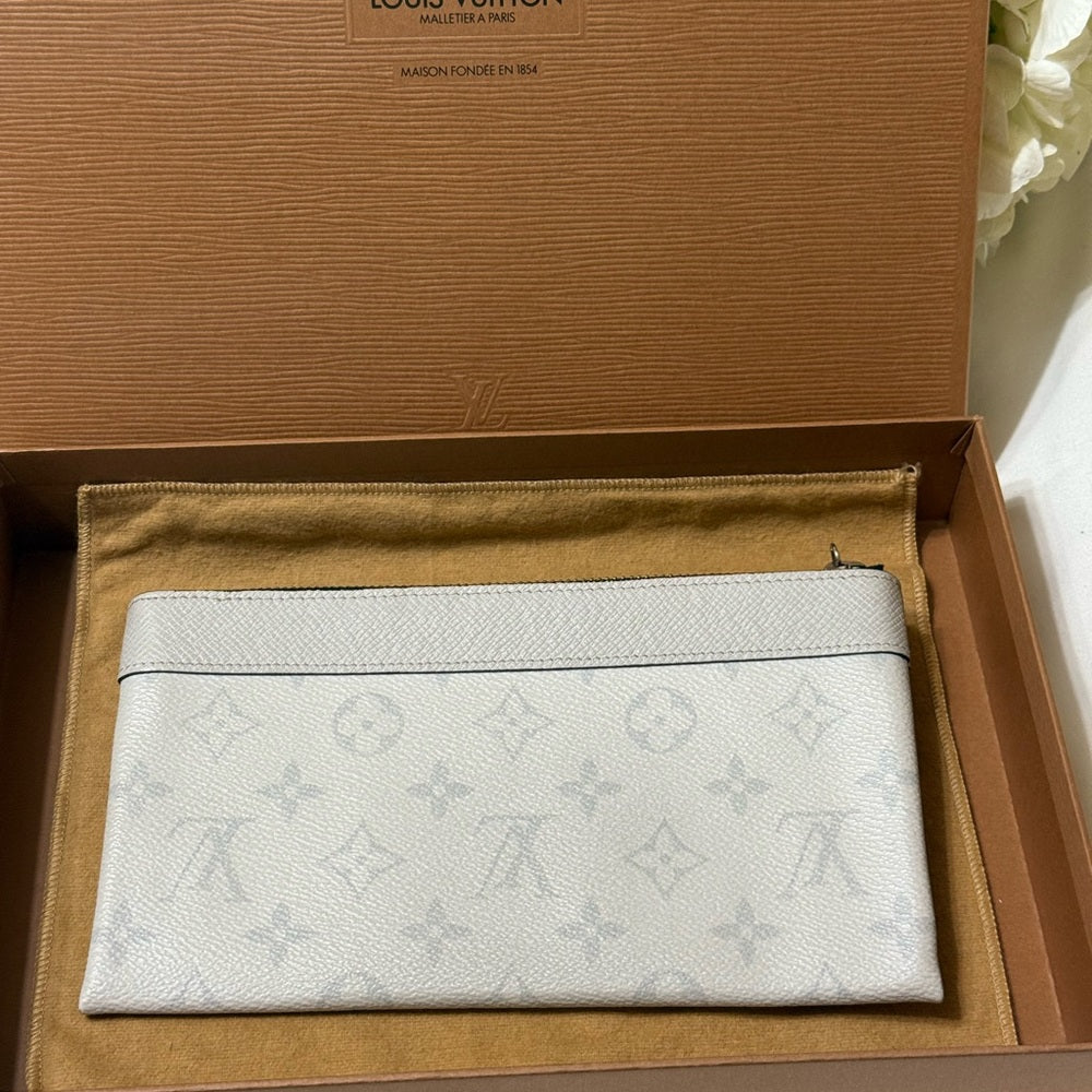 Louis Vuitton Taigarama Discovery PM Monogram Pochette