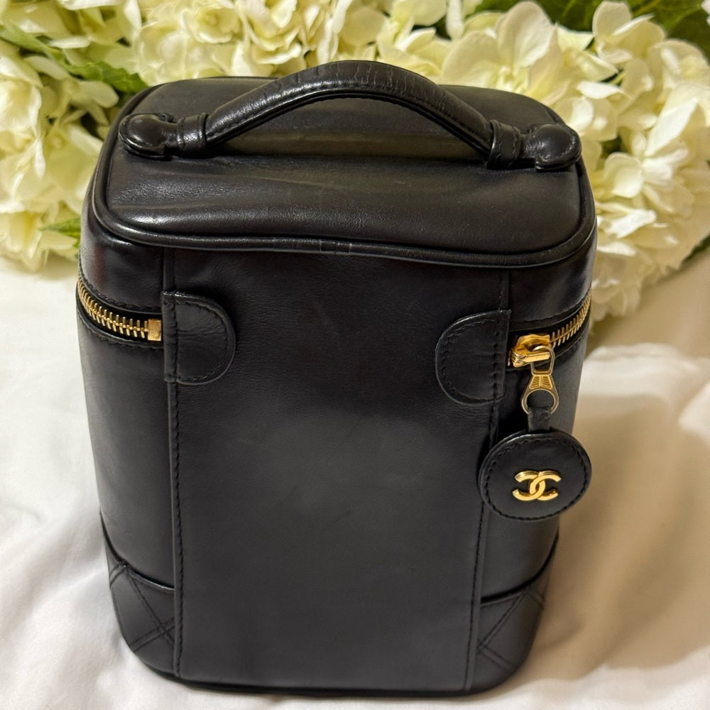 CHANEL Black Lambskin Vanity Bag with Gold Chain
