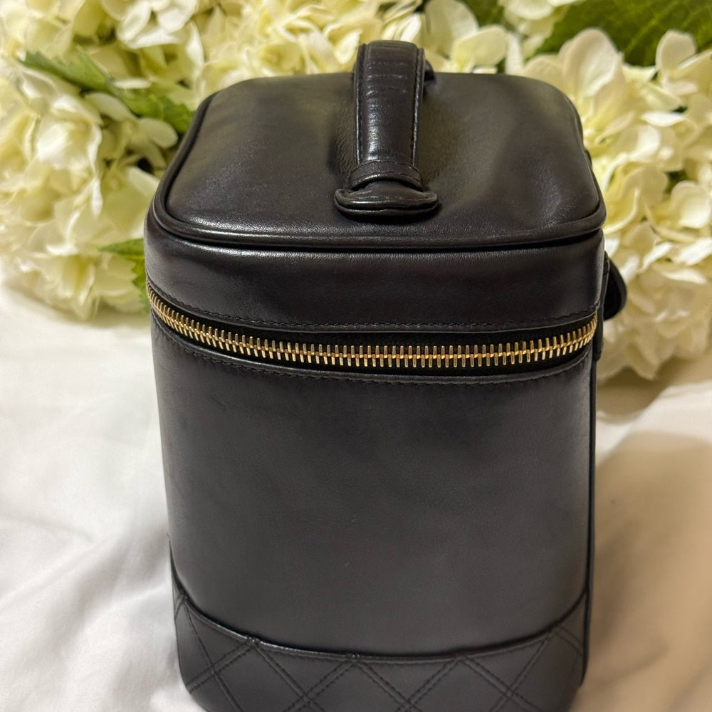 CHANEL Black Lambskin Vanity Bag with Gold Chain