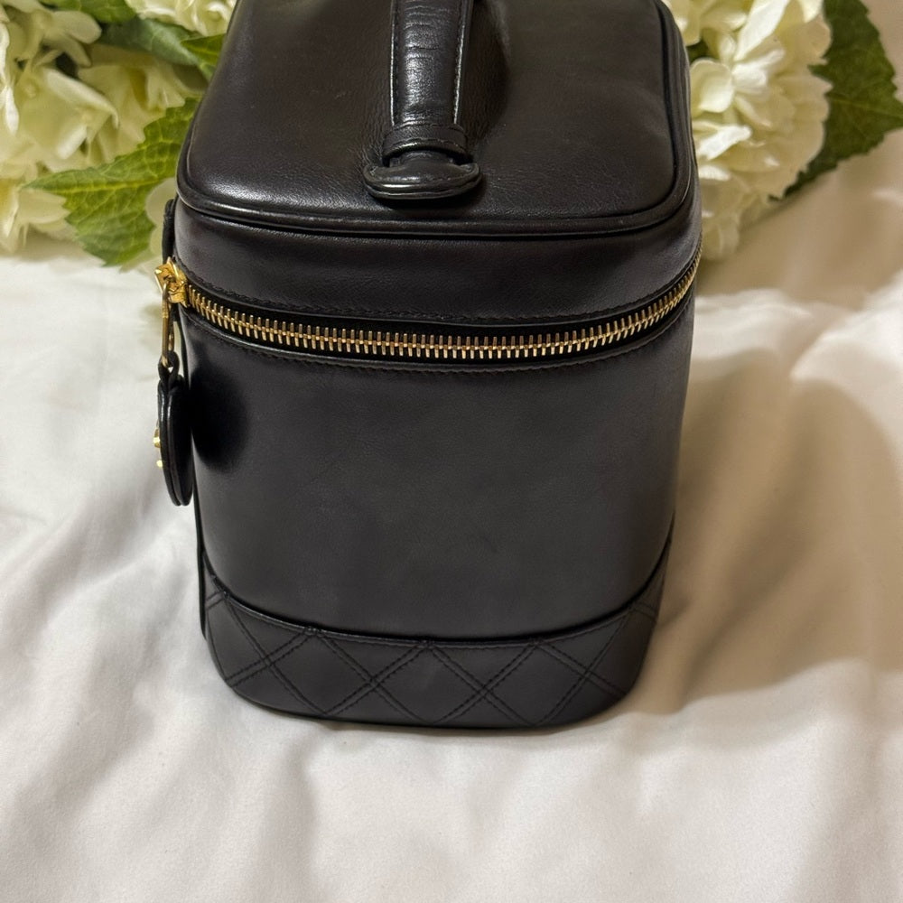 CHANEL Black Lambskin Vanity Bag with Gold Chain