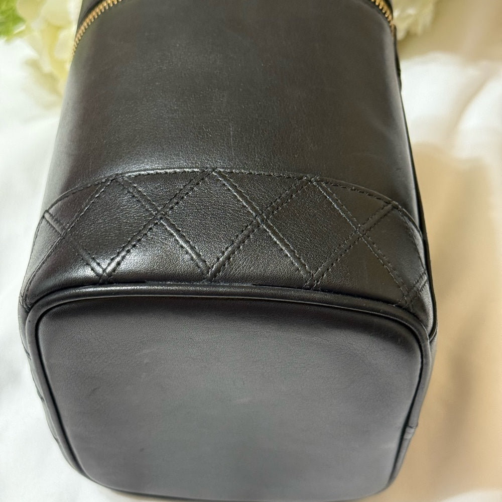 CHANEL Black Lambskin Vanity Bag with Gold Chain