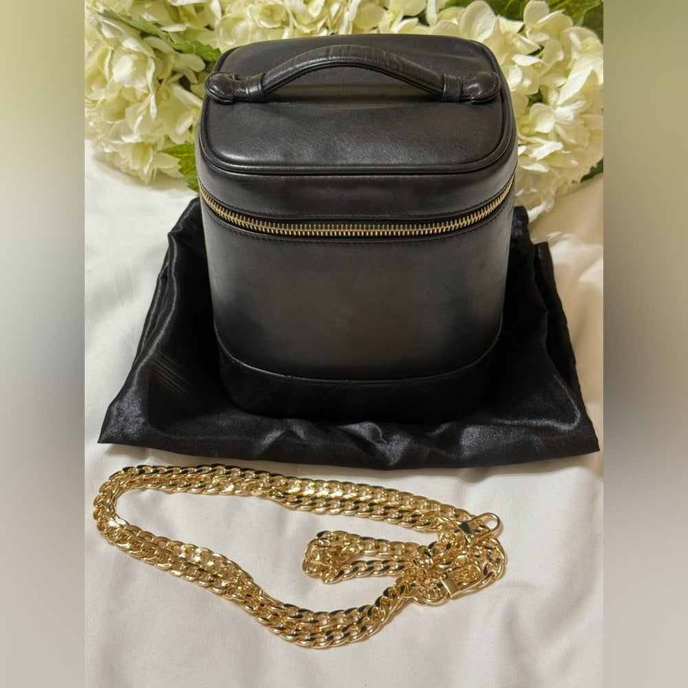 CHANEL Black Lambskin Vanity Bag with Gold Chain