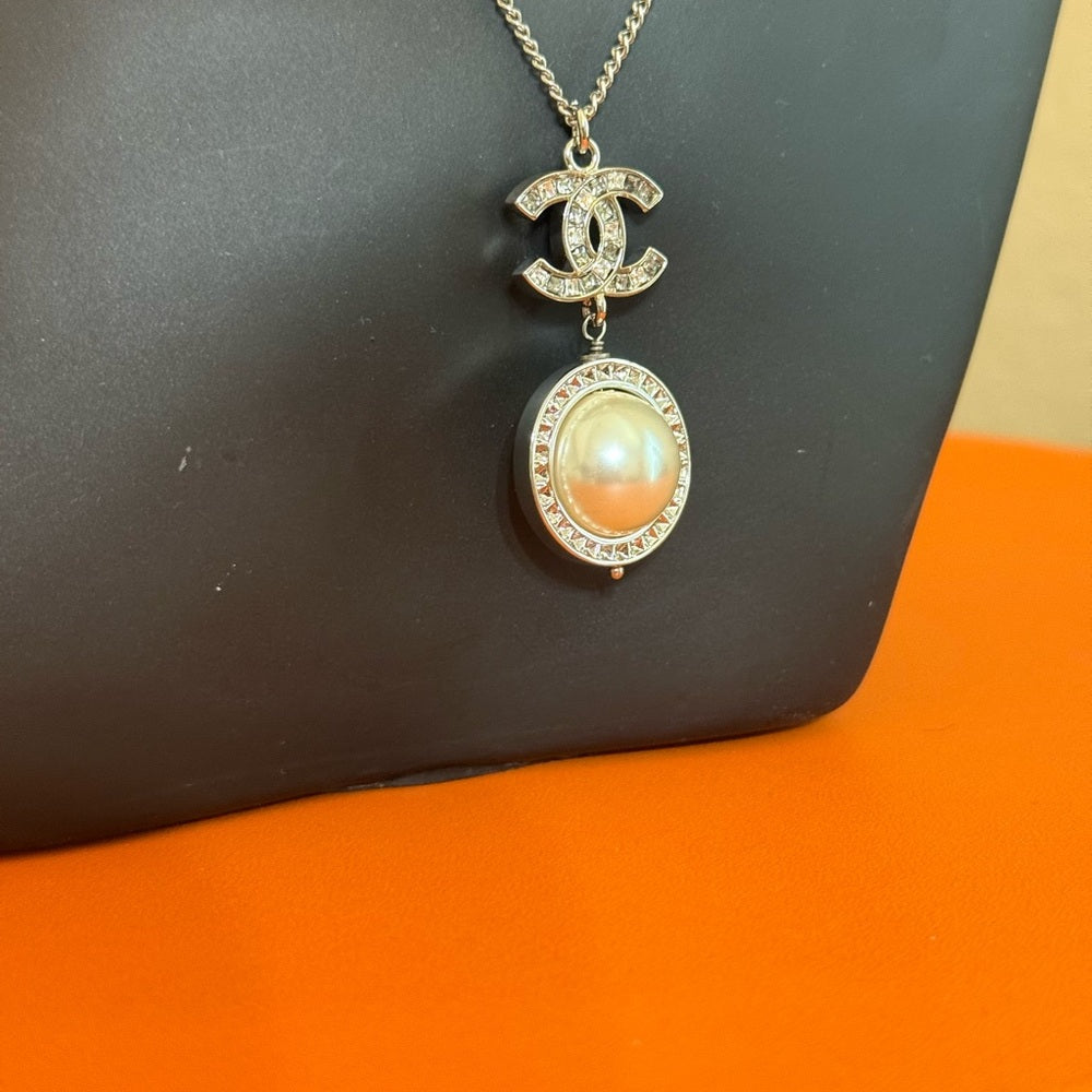 CHANEL Silver Rhinestone & Pearl Pendant Necklace