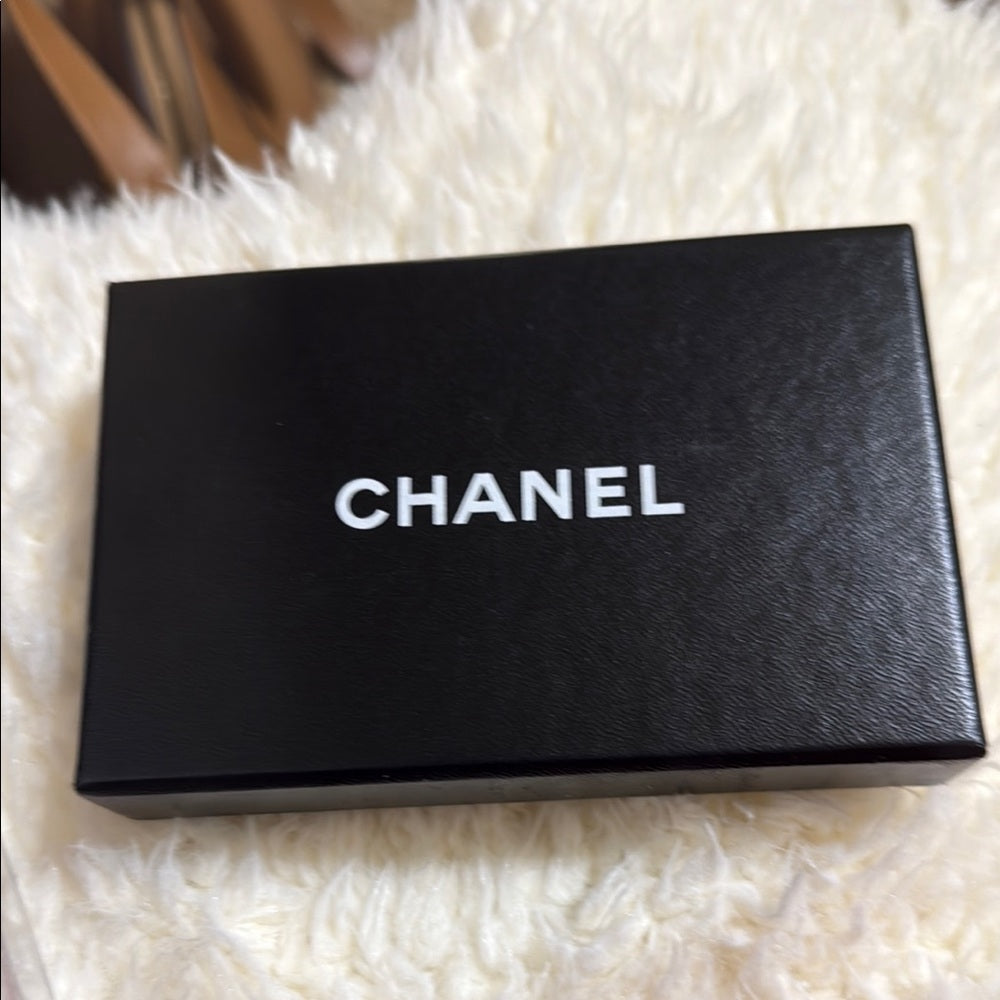 CHANEL Silver Rhinestone & Pearl Pendant Necklace