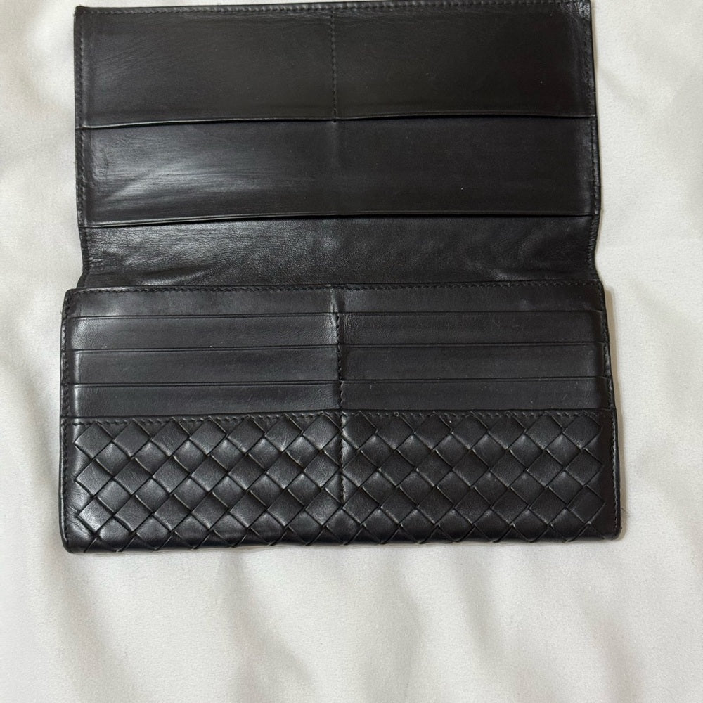 Bottega Veneta Black Intrecciato Leather Bifold Wallet