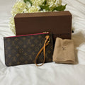 Louis Vuitton Monogram Neverfull Pochette