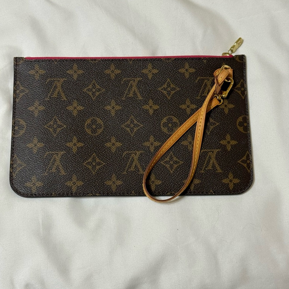 Louis Vuitton Monogram Neverfull Pochette