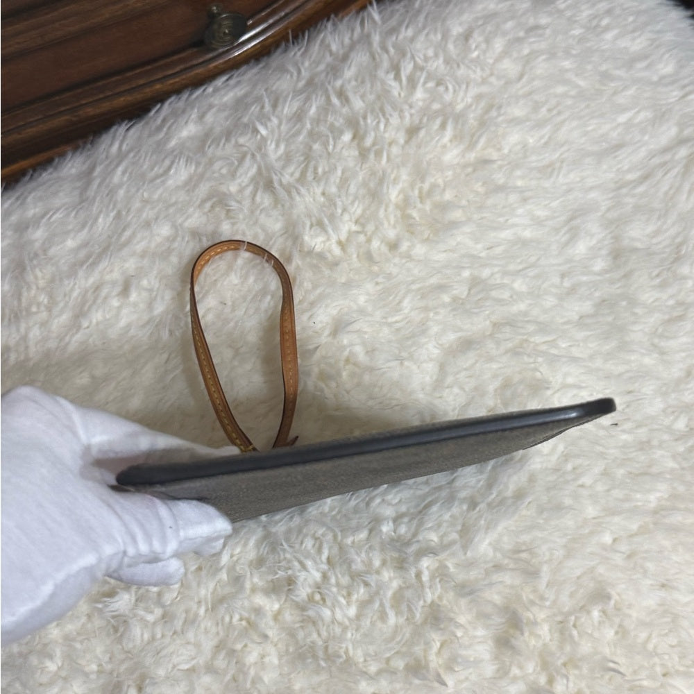 Louis Vuitton Monogram Neverfull Pochette