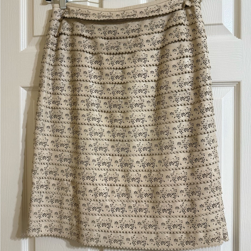 Escada Elegant Cream Lambskin Lace Skirt