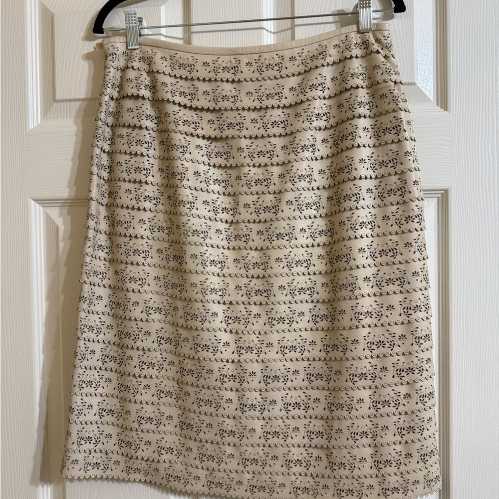 Escada Elegant Cream Lambskin Lace Skirt