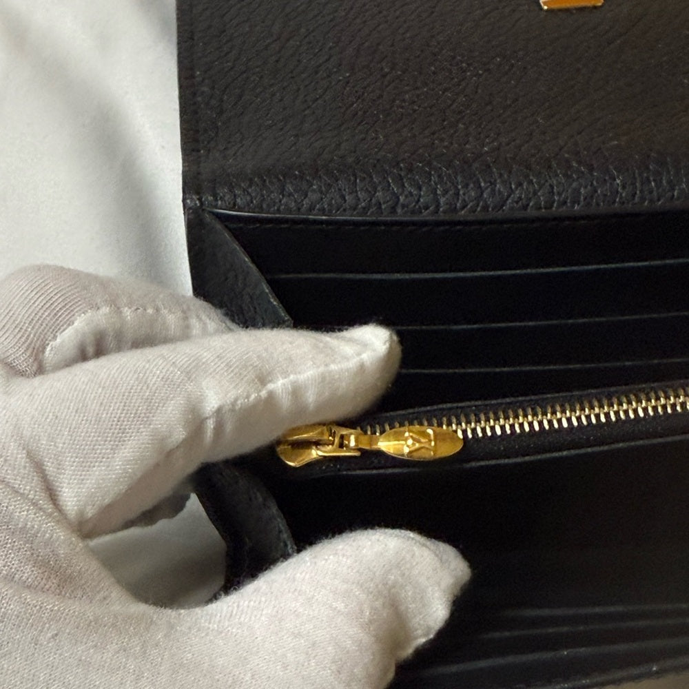 Louis Vuitton Black Leather Capucine Flowers Wallet