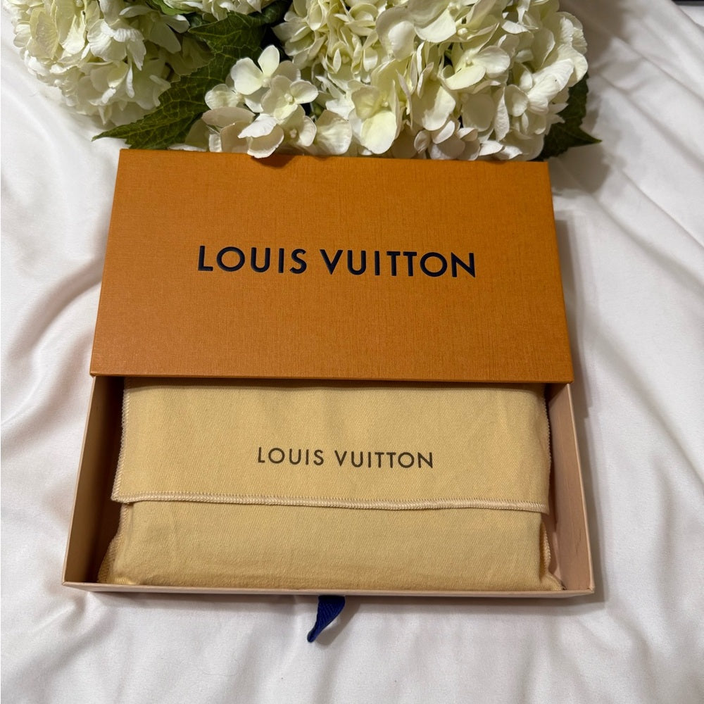 Louis Vuitton Black Leather Capucine Flowers Wallet