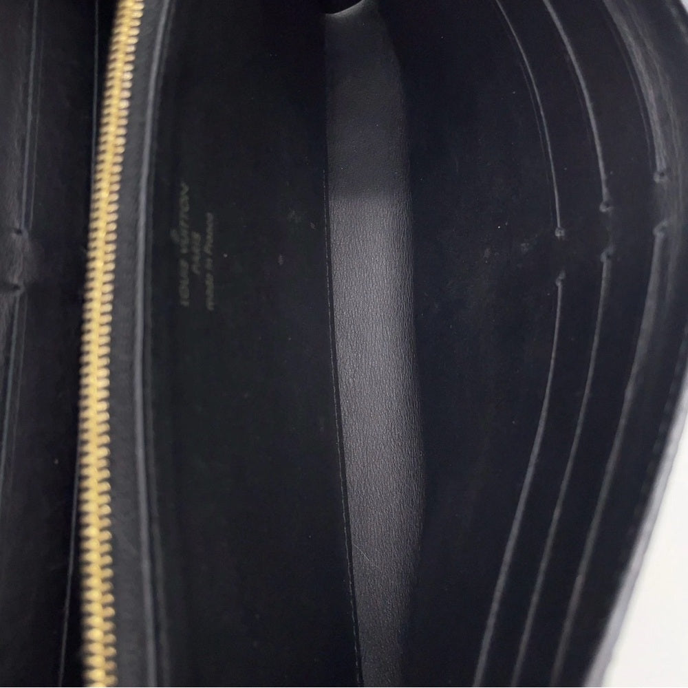 Louis Vuitton Black Leather Capucine Flowers Wallet