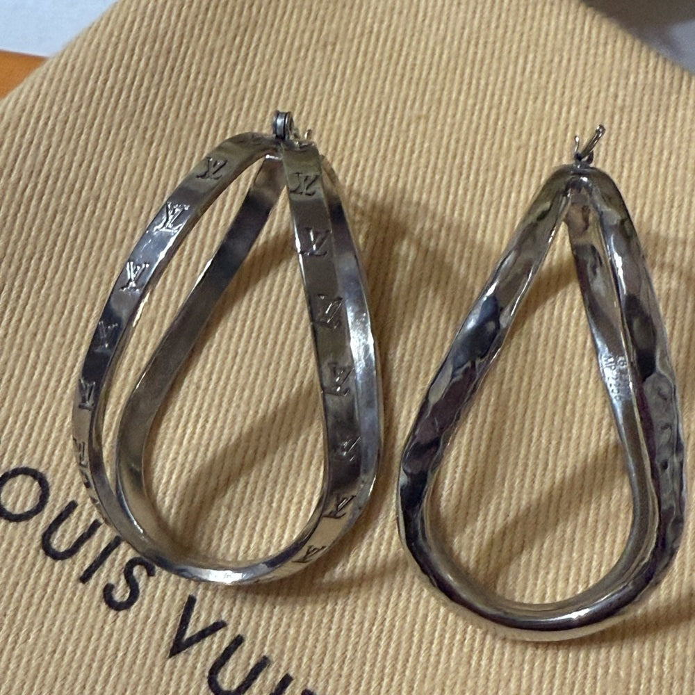 Louis Vuitton Boucle de Reuil 1 Maier Infinivie Earrings