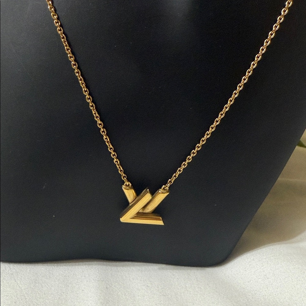 Louis Vuitton Gold Twist Lock Necklace