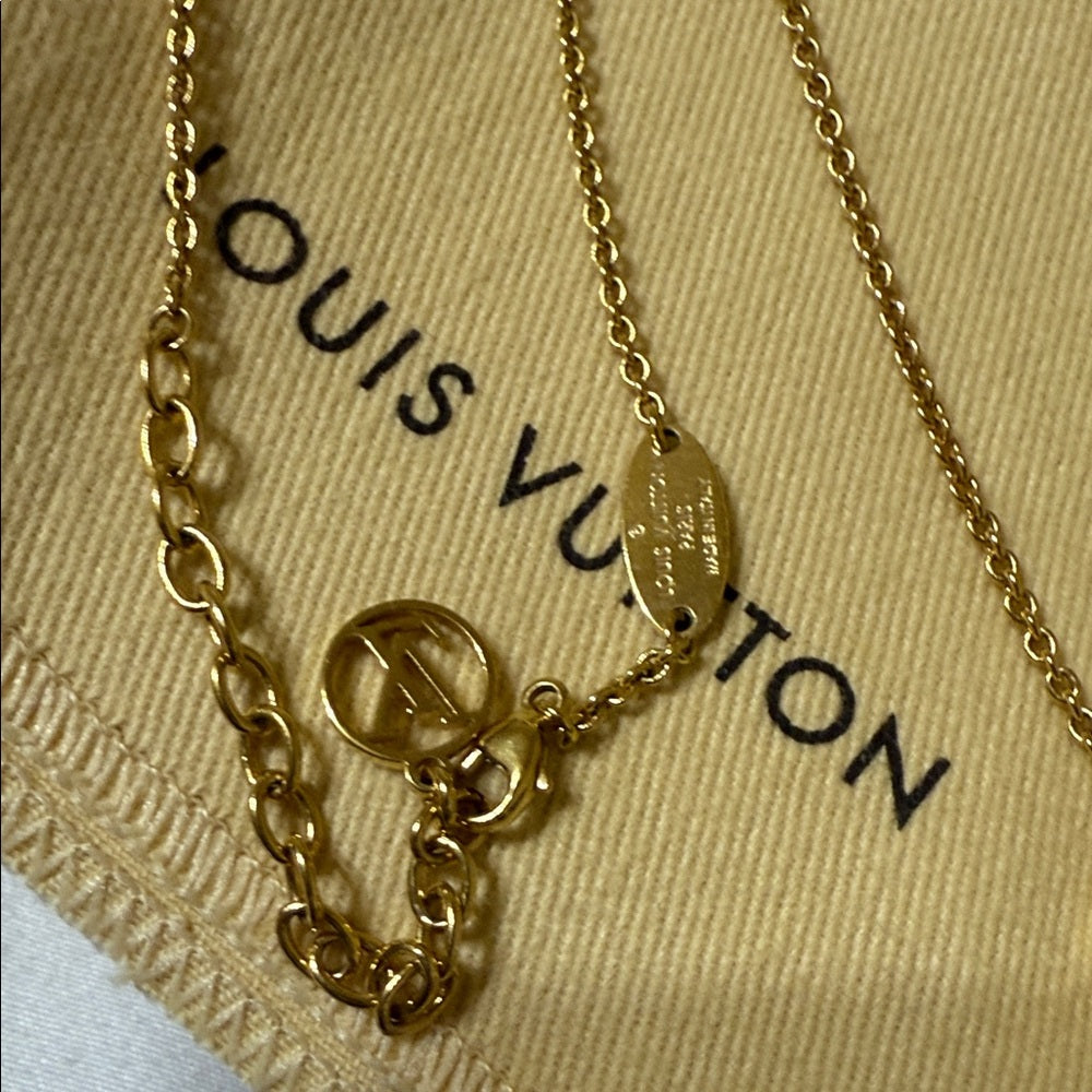Louis Vuitton V Essential Pendant Necklace