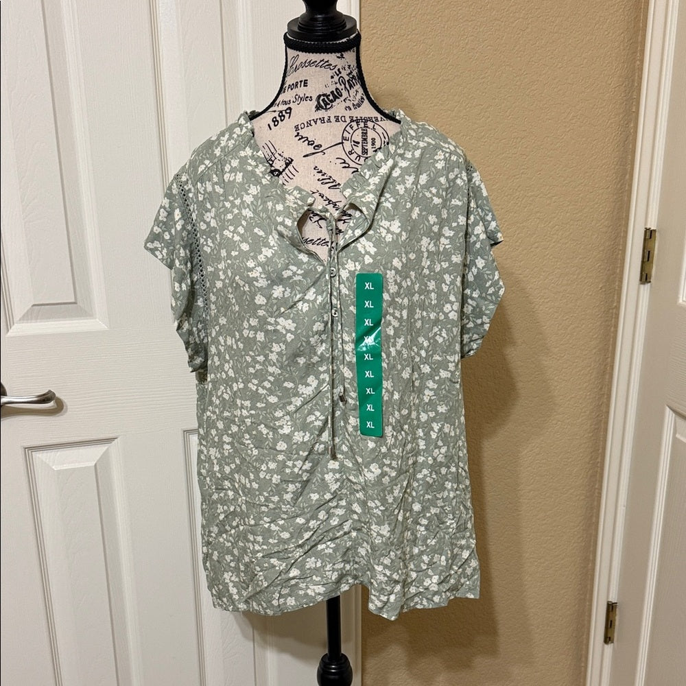New Buffalo David Bitton Sage Floral Blouse XL