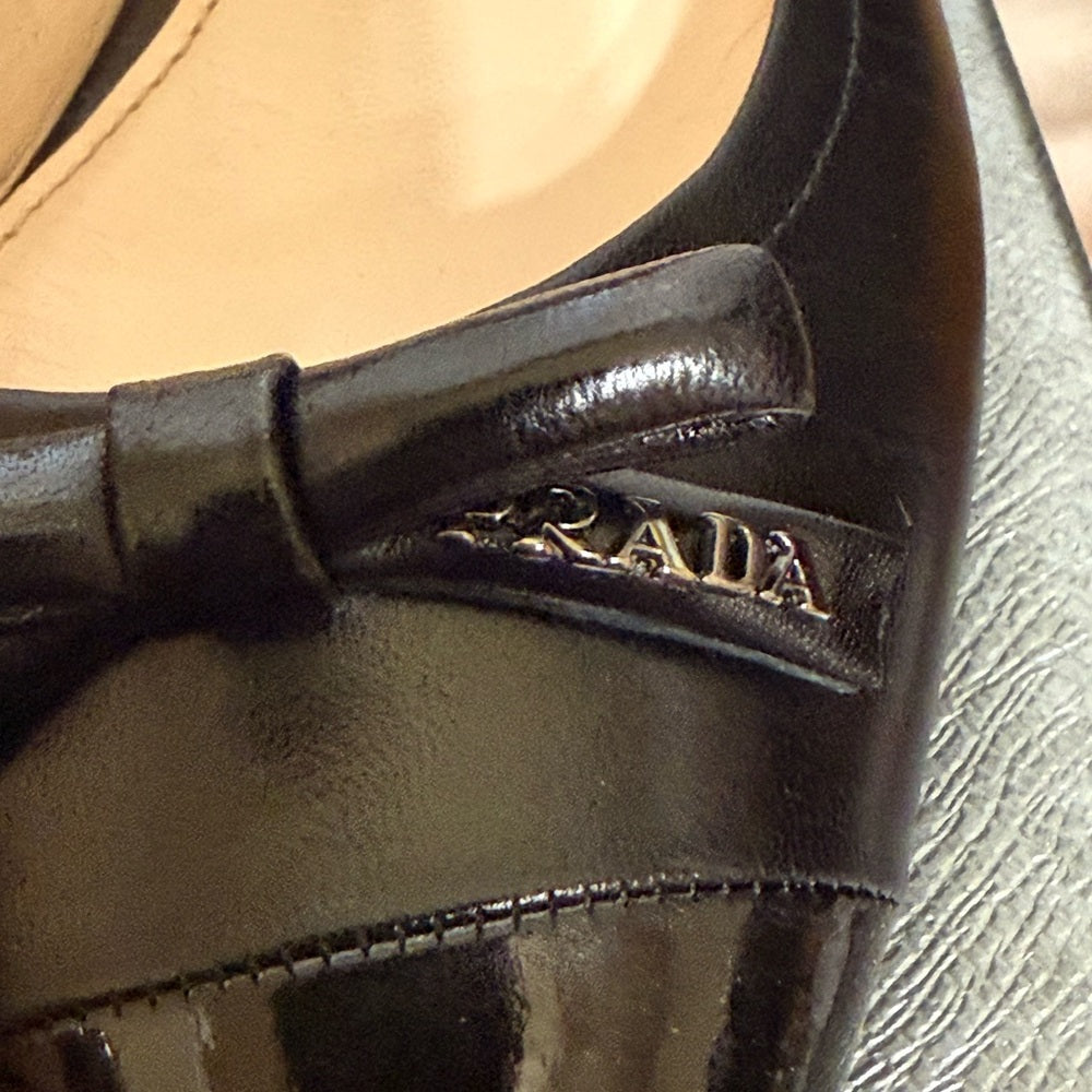 New Prada Women's Black Leather Bow Heels