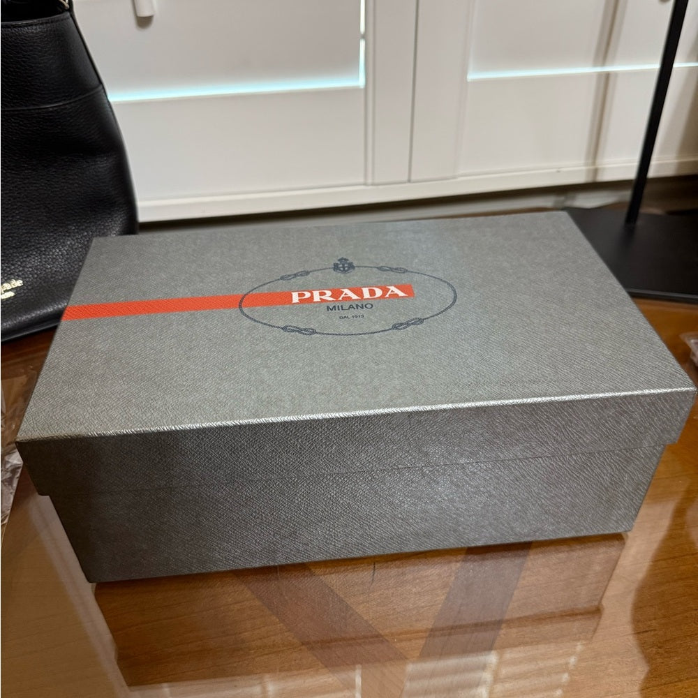 New Prada Women's Black Leather Bow Heels