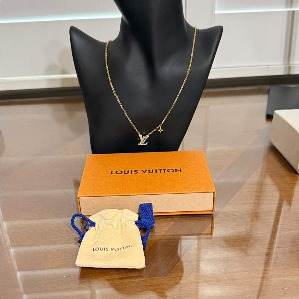 Louis Vuitton Collier Iconic Rhinestone Necklace