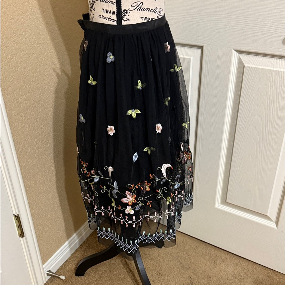 New French Connection Bijou Stitch Flared Floral Embroidered Midi Skirt